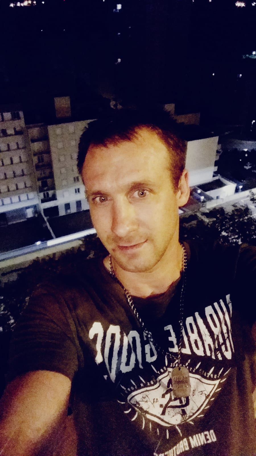 Louis-charles, 32 ans, Douelle